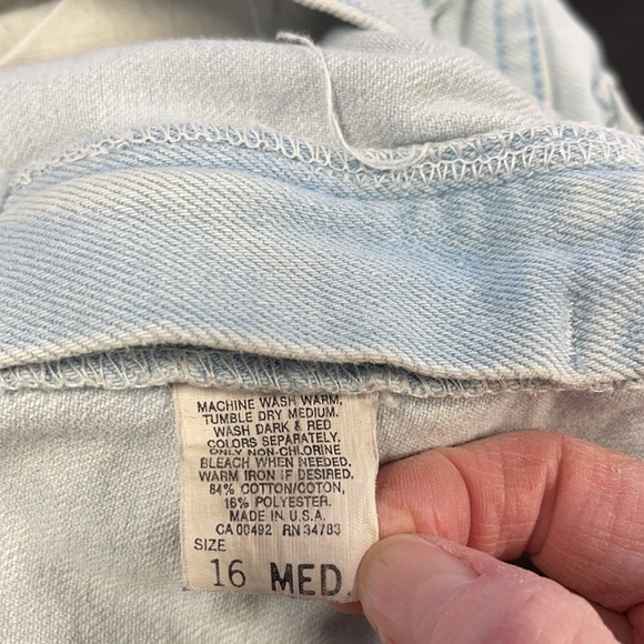 Vintage Lee Mom High-Rise Light Wash Denim Blue Jeans - Picture 6 of 10